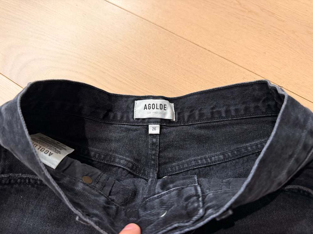 AGOLDE Parker Distressed High Rise Cut-Off Black Denim Shorts - Picture 2 of 10